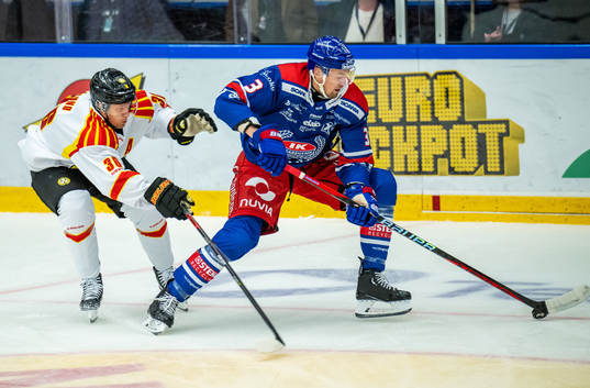 Brynäs Linus Ölund och Oskarshamns William Worge Kreü
