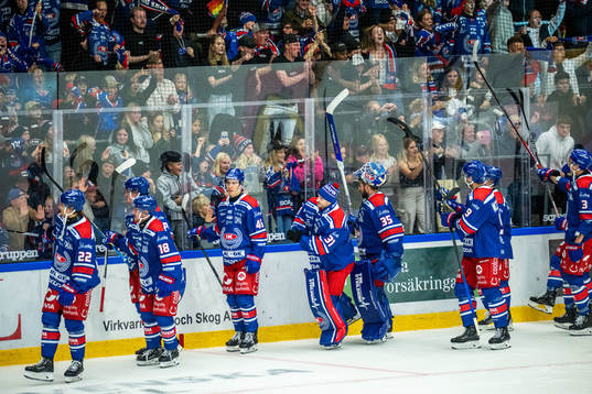 Oskarshamns spelare jublar