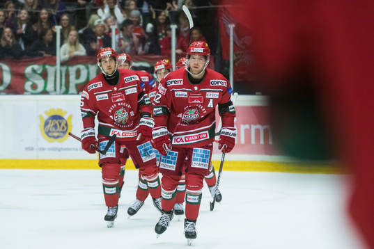 Modos Oscar Pettersson jublar