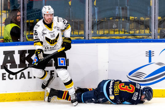 Västerås Lukas Zetterberg och Djurgårdens Alexander