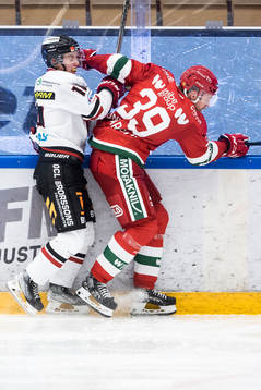 Vita Hästens Sebastian Falk och Moras Kristoffer Gunnarsson
