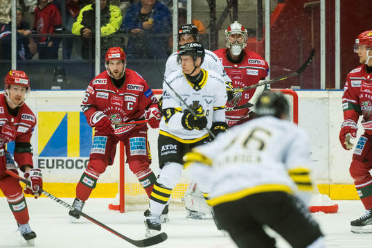 Modos målvakt Marcus Nygren och Emil Wahlberg