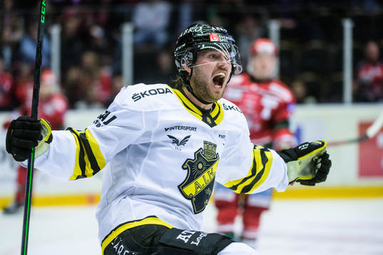 AIKs Oskar Magnusson jublar
