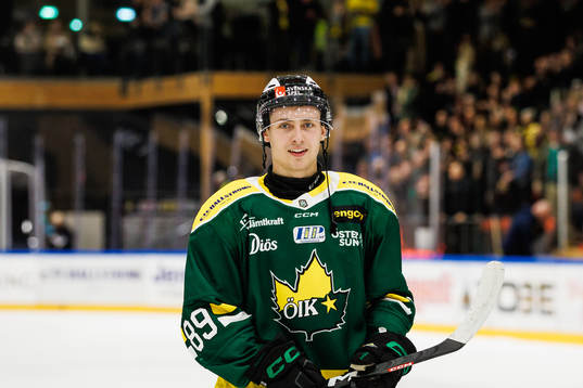 Östersunds Jeremias Lindewall jublar
