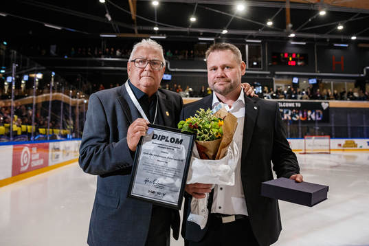 Östersunds tränare Kjell-Åke Andersson får pris som