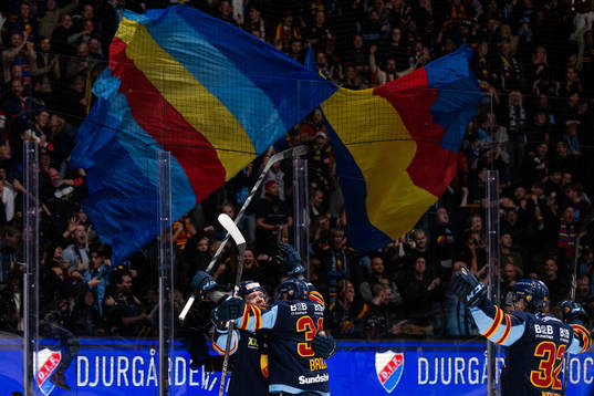 Djurgårdens Daniel Brodin och Olle Liss jublar