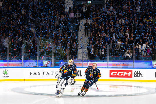Djurgårdens målvakt Carl Lindbom och Olle Liss