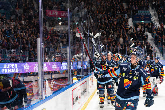 Djurgårdens Ludvig Hedström  jublar