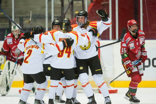 Brynäs Rosa Lindstedt jublar