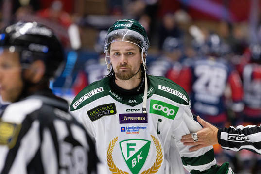 Färjestads Linus Johansson deppar