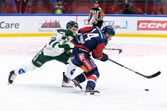 Färjestads Mattias Göransson och Linköpings Arvid Costmar