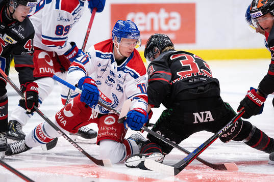 Oskarshamns Antti Suomela och Örebros Christopher