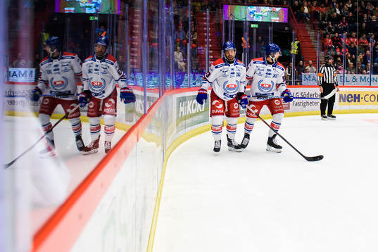 Oskarshamns Cameron Brace och David Quenneville deppar