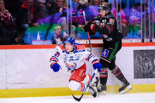 Oskarshamns Myles Powell och Örebros Leo Carlsson