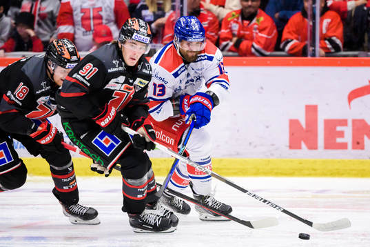 Örebros Leo Carlsson och Oskarshamns Jiri Smejkal