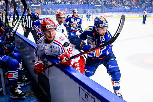 Timrås Erik Andersson och Växjös Martin Lundberg