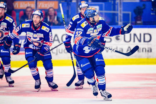 Växjös Lukas Bengtsson jublar