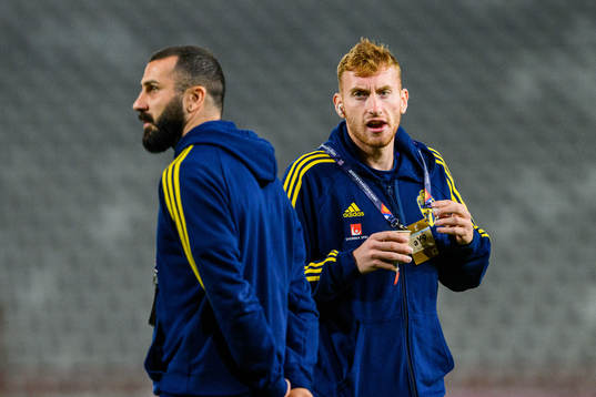 Mikael Ishak and Dejan Kulusevski of Sweden