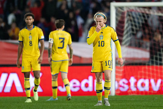 Emil Forsberg of Sweden looks dejected
