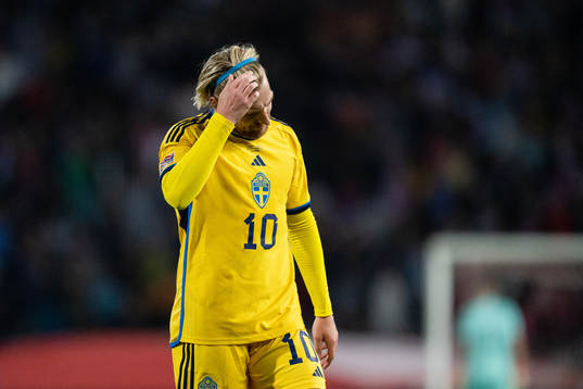 Emil Forsberg of Sweden looks dejected