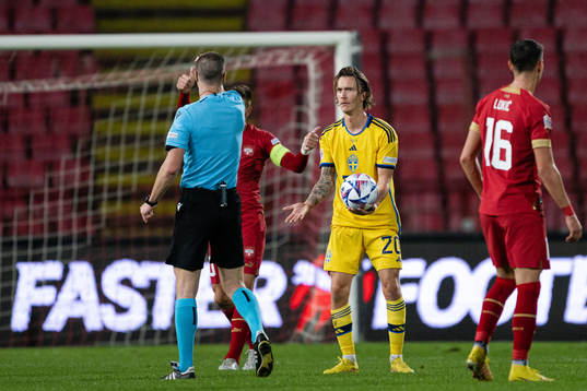 Kristoffer Olsson of Sweden reacts