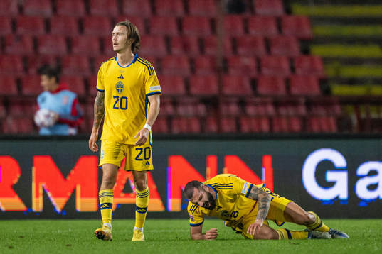 Bläddra bland fler bilder av Football, Nations League, Serbia - Sweden