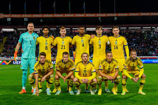 The starting eleven of Sweden pose for a team photo