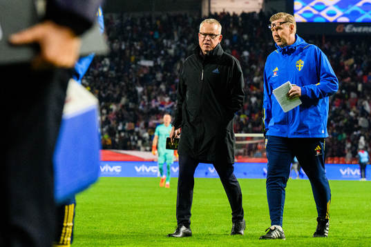 Head coach Janne Andersson and assistant coach Peter