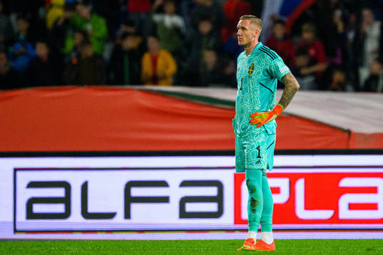 Goalkeeper Robin Olsen of Sweden looks dejected