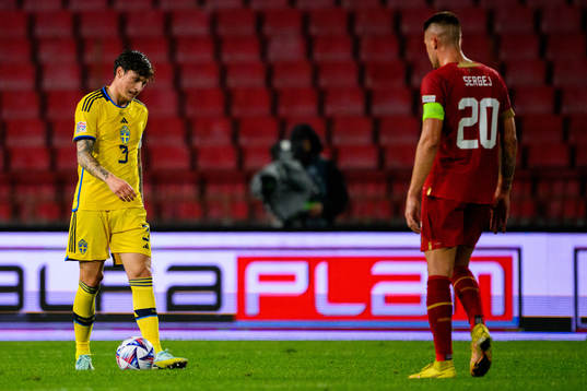 Victor Nilsson Lindelöf of Sweden looks dejected