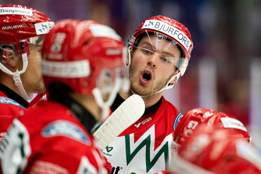 Frölundas Filip Johansson reagerar