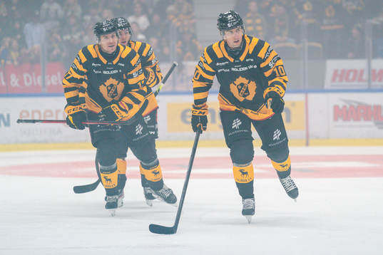 Skellefteås Joakim Lindström gör 2-0 och jublar
