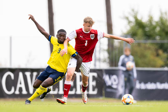 Emmanuel Tannor of Sweden and Marcel Moswitzer of Austria
