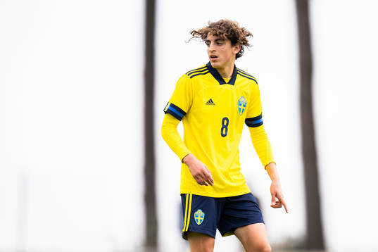 Taha Ayari of Sweden