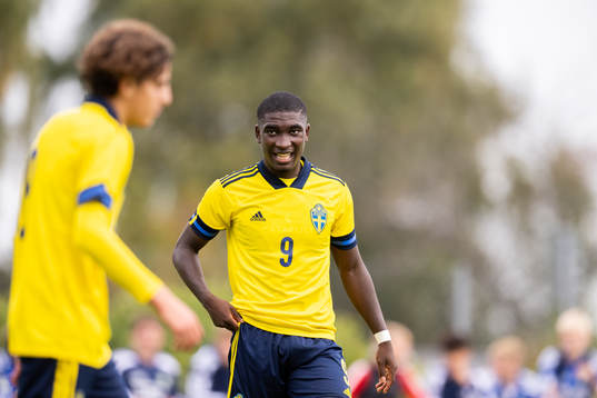 Emmanuel Tannor of Sweden