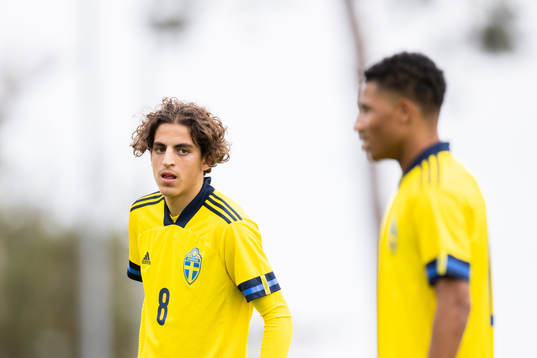 Taha Ayari of Sweden