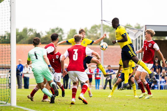 Wilmer Olofsson of Sweden scores the 2-2 goal