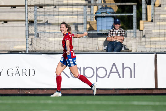 Vittsjös Clara Markstedt jublar