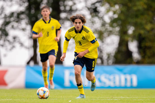 Taha Ayari of Sweden
