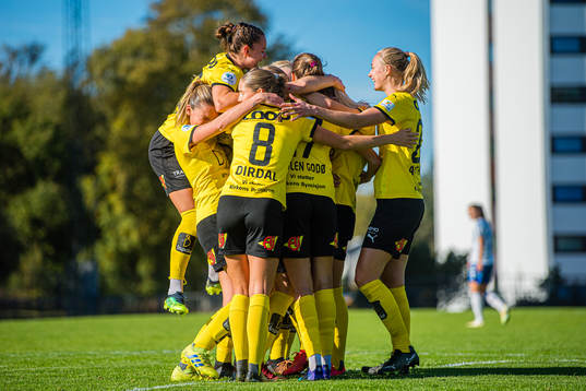 Eva Amanda Johnsson Haahr of LSK Kvinner celebrates