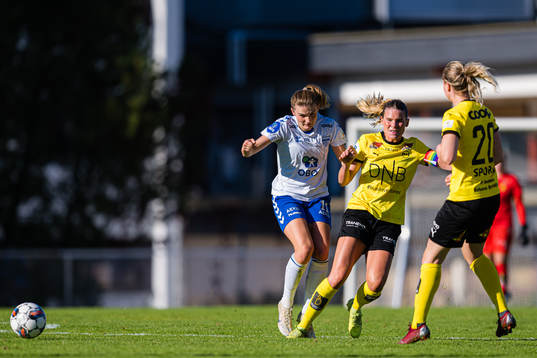 Julie Elise Hoff Klæboe of Kolbotn and Klara Kristina