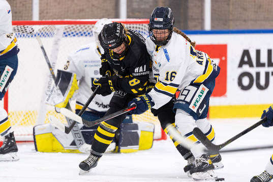AIKs Lotte Pedersen och HV71s Kajsa Armborg