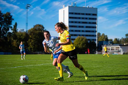 Julie Elise Hoff Klæboe of Kolbotn and Klara Kristina