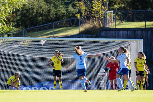 Emma Stølen Godø of LSK Kvinner looks dejected