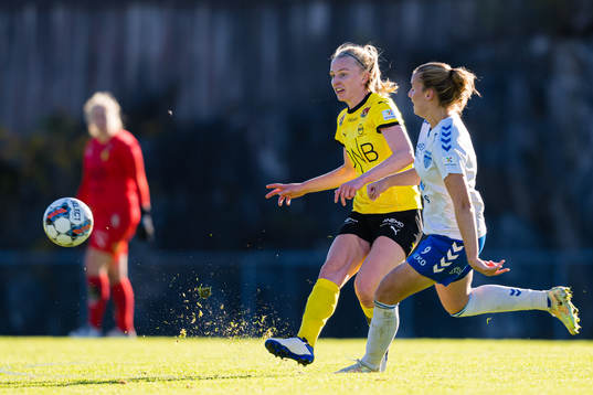 Ina Gausdal of LSK Kvinner