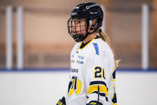 HV71s Karoline Pedersen deppar