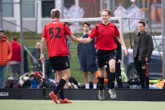 spelare i Roslagens IF jublar