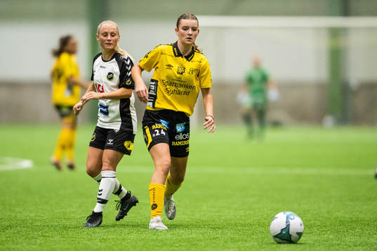 Skultorps Vilma Ward och Elfsborgs Ida Backlund