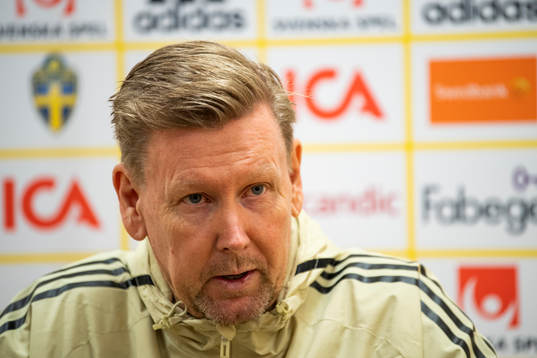 Assistant coach Peter Wettergren