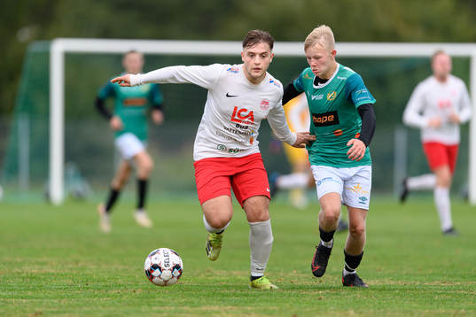 Buas Fionit Rexhaj och Veddiges Casper Davidsson